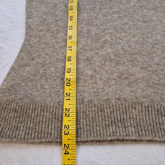 Share Abercrombie & Fitch Women’s Turtleneck Sweater Neutral Knit NWT Size Small - Picture 4 of 8